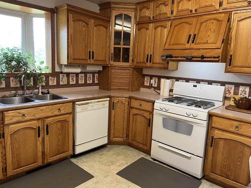 3590 Hwy 11/71, Devlin, ON - Indoor Photo Showing Kitchen With Double Sink