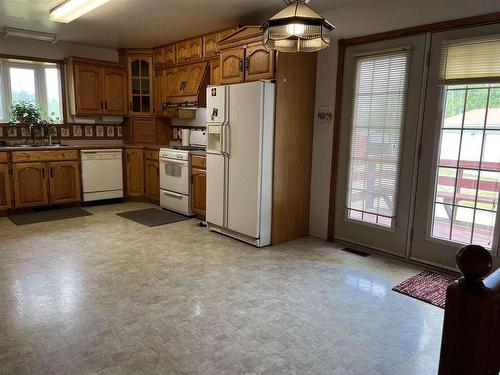 3590 Hwy 11/71, Devlin, ON - Indoor Photo Showing Kitchen With Double Sink