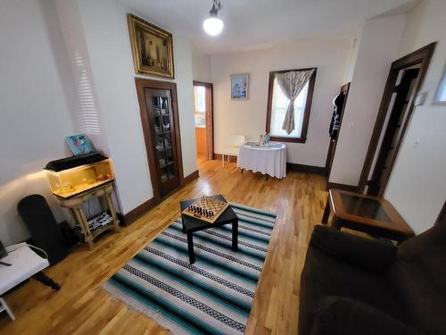 55 Secord Street, Thunder Bay, ON - Indoor Photo Showing Living Room