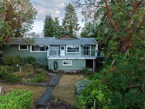 976 Westing Rd, Saanich, BC 