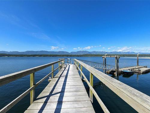 211-4305 Shingle Spit Rd, Hornby Island, BC 