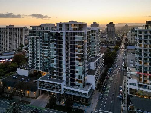 1702-989 Johnson St, Victoria, BC - Outdoor With View