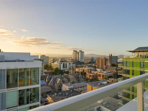 1702-989 Johnson St, Victoria, BC - Outdoor With View