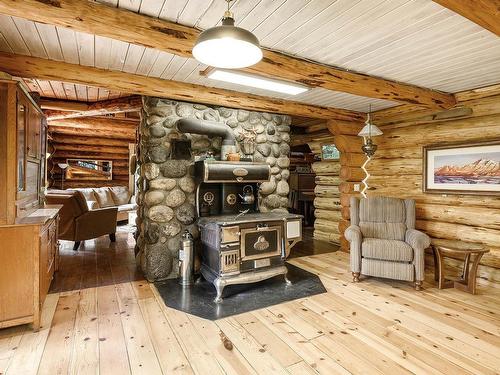 740 Glenacre Road, Kamloops, BC - Indoor Photo Showing Other Room With Fireplace