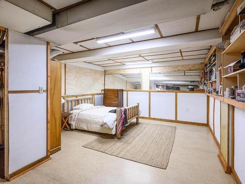 740 Glenacre Road, Kamloops, BC - Indoor Photo Showing Garage