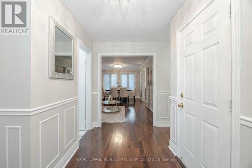 2450 Nichols Drive S, Oakville, ON - Indoor Photo Showing Other Room