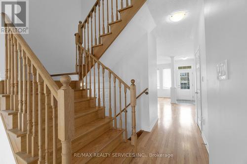 19 Sky Harbour Drive, Brampton, ON - Indoor Photo Showing Other Room