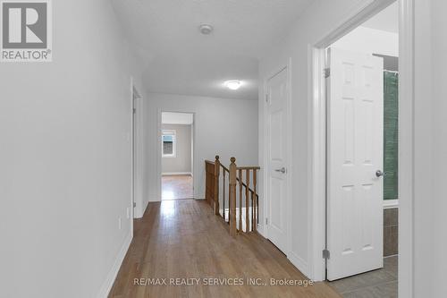 19 Sky Harbour Drive, Brampton, ON - Indoor Photo Showing Other Room