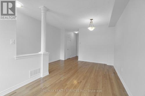 19 Sky Harbour Drive, Brampton, ON - Indoor Photo Showing Other Room