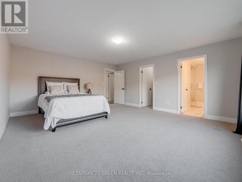 1586 Severn Drive, Milton, ON - Indoor Photo Showing Bedroom