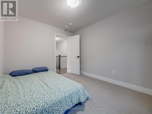 1586 Severn Drive, Milton, ON - Indoor Photo Showing Bedroom