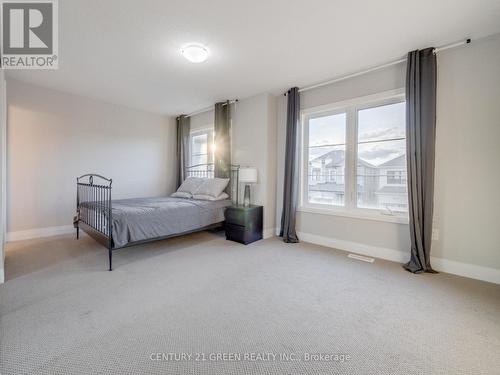 1586 Severn Drive, Milton, ON - Indoor Photo Showing Bedroom