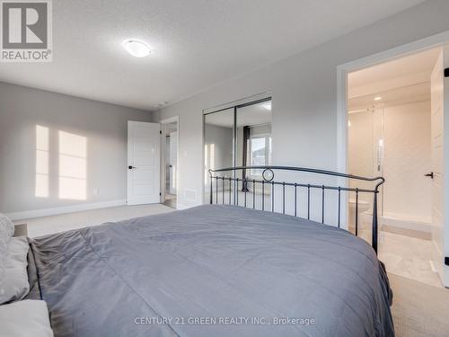 1586 Severn Drive, Milton, ON - Indoor Photo Showing Bedroom