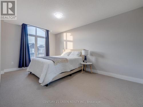 1586 Severn Drive, Milton, ON - Indoor Photo Showing Bedroom