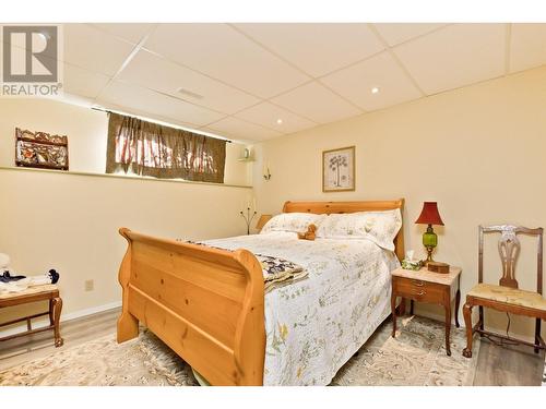 718 Hazell Road, Kelowna, BC - Indoor Photo Showing Bedroom