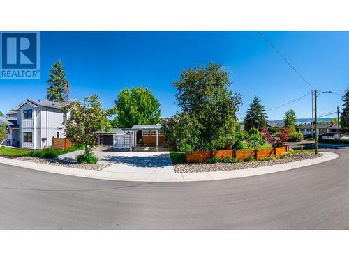 718 Hazell Road, Kelowna, BC - Outdoor