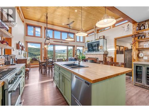 13710 Summergate Drive, Summerland, BC - Indoor Photo Showing Kitchen With Double Sink