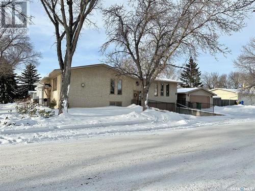 75 Krivel Crescent, Regina, SK - Outdoor