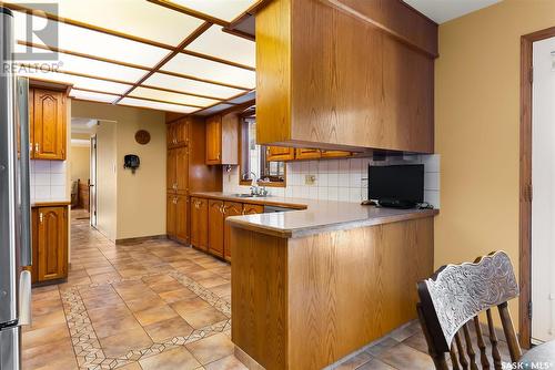 75 Krivel Crescent, Regina, SK - Indoor Photo Showing Kitchen