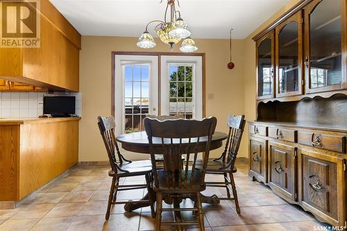 75 Krivel Crescent, Regina, SK - Indoor Photo Showing Dining Room