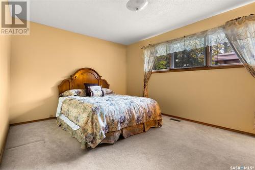 75 Krivel Crescent, Regina, SK - Indoor Photo Showing Bedroom