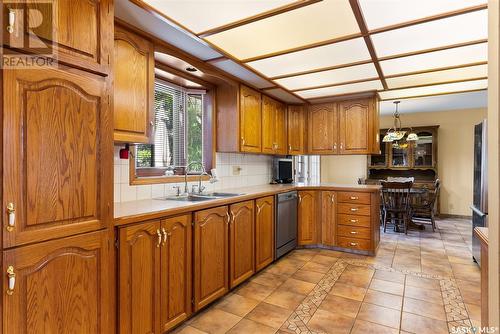 75 Krivel Crescent, Regina, SK - Indoor Photo Showing Kitchen With Double Sink