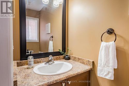 55 Frank Wheeler Avenue, Clarington (Courtice), ON - Indoor Photo Showing Bathroom