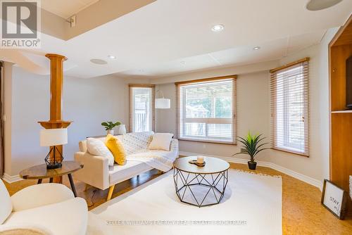 55 Frank Wheeler Avenue, Clarington (Courtice), ON - Indoor Photo Showing Living Room