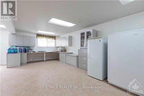 2573 Mitchell Street, Ottawa, ON - Indoor Photo Showing Kitchen