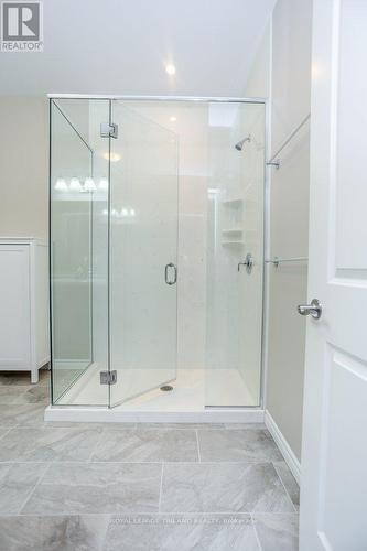 23 - 234 Peach Tree Boulevard, St. Thomas, ON - Indoor Photo Showing Bathroom