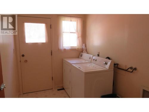 655 Kinchant Street, Quesnel, BC - Indoor Photo Showing Laundry Room