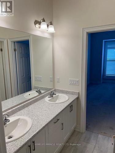 4 Lockton Street, Whitby, ON - Indoor Photo Showing Bathroom