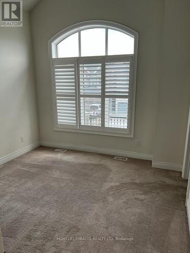 4 Lockton Street, Whitby, ON - Indoor Photo Showing Other Room