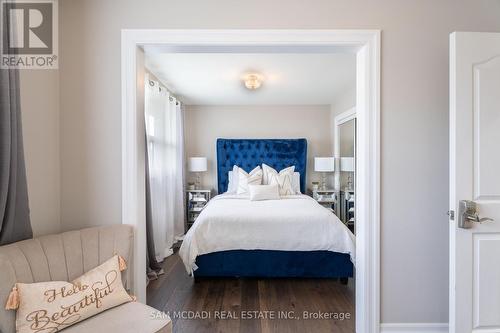 390 Marf Avenue, Mississauga, ON - Indoor Photo Showing Bedroom