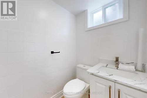 24 Cartwright Avenue, Toronto, ON - Indoor Photo Showing Bathroom