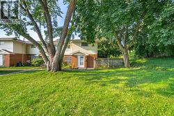 1 - 1116 HOMEWOOD DRIVE  Burlington, ON L7P 2M2