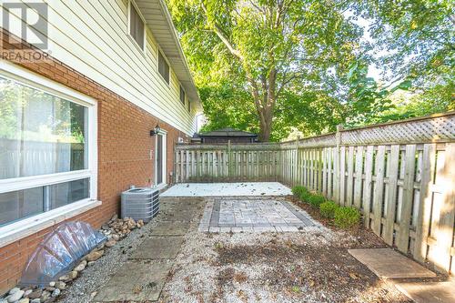 1 - 1116 Homewood Drive, Burlington, ON - Outdoor With Exterior