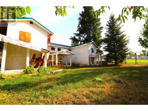 608 7Th  Avenue, Castlegar, BC - Outdoor