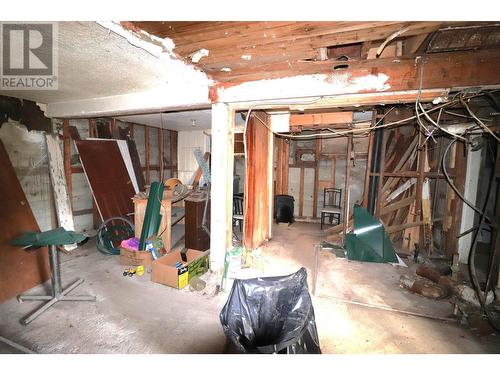 608 7Th  Avenue, Castlegar, BC - Indoor Photo Showing Basement