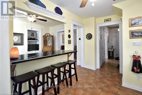 585 2Nd Avenue E, Owen Sound, ON - Indoor Photo Showing Kitchen