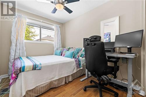 11 Stillwater Drive, Ottawa, ON - Indoor Photo Showing Bedroom