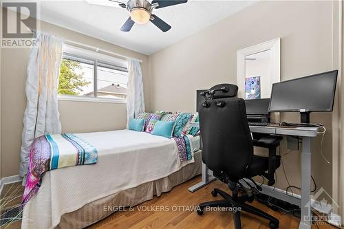 11 Stillwater Drive, Ottawa, ON - Indoor Photo Showing Bedroom