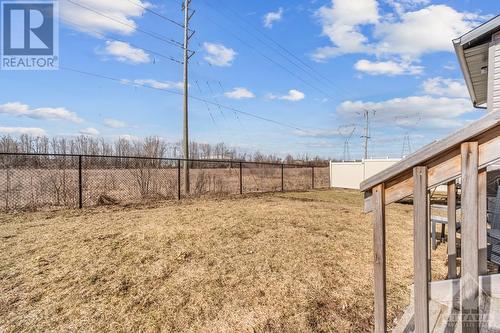 653 Putney Crescent, Ottawa, ON - Outdoor