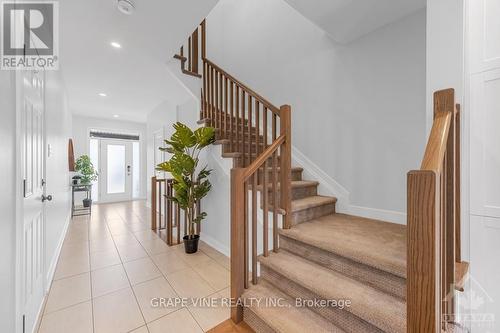 653 Putney Crescent, Ottawa, ON - Indoor Photo Showing Other Room