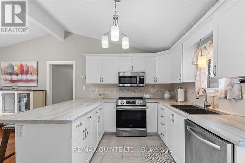 9 Simeon Street, Prince Edward County (Picton), ON - Indoor Photo Showing Kitchen With Double Sink