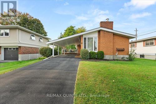 9 Simeon Street, Prince Edward County (Picton), ON - Outdoor