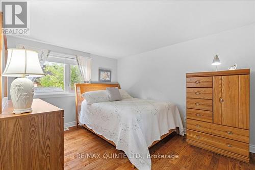 9 Simeon Street, Prince Edward County (Picton), ON - Indoor Photo Showing Bedroom