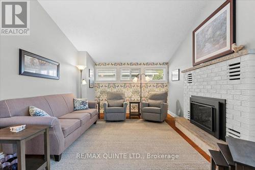 9 Simeon Street, Prince Edward County (Picton), ON - Indoor Photo Showing Living Room With Fireplace