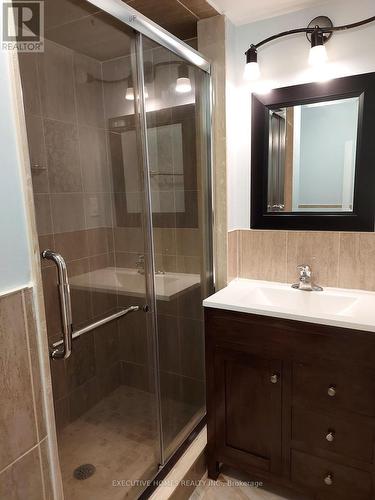 1865 Misthollow Drive, Pickering, ON - Indoor Photo Showing Bathroom