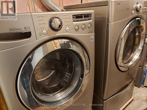 1865 Misthollow Drive, Pickering, ON - Indoor Photo Showing Laundry Room